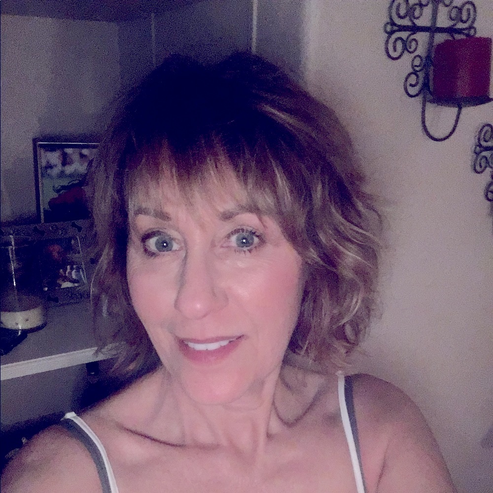 Meet your Posher, Shelley